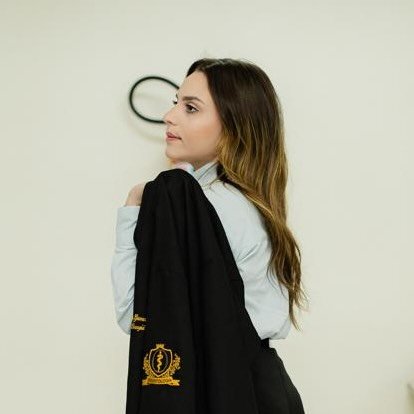 Dra. Geovanna Emanuelle, foto de perfil do Instagram da clínica